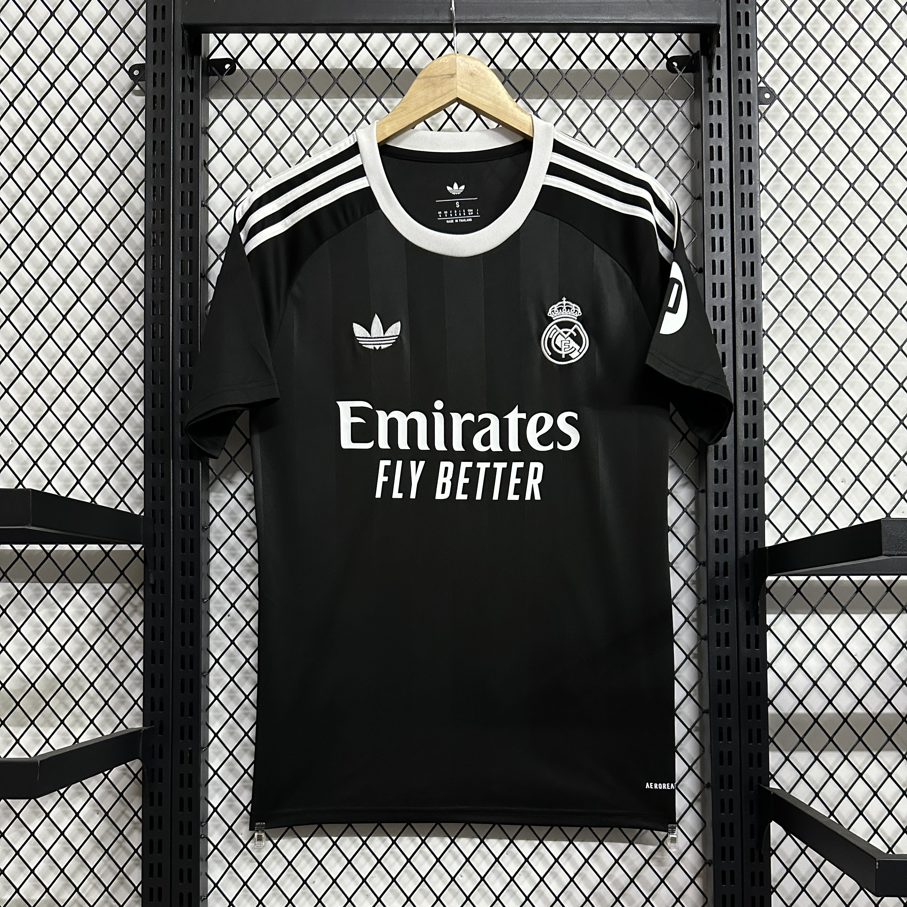 25/26-GK-RMA-SS-BLK-A01133 - NBABEBALL